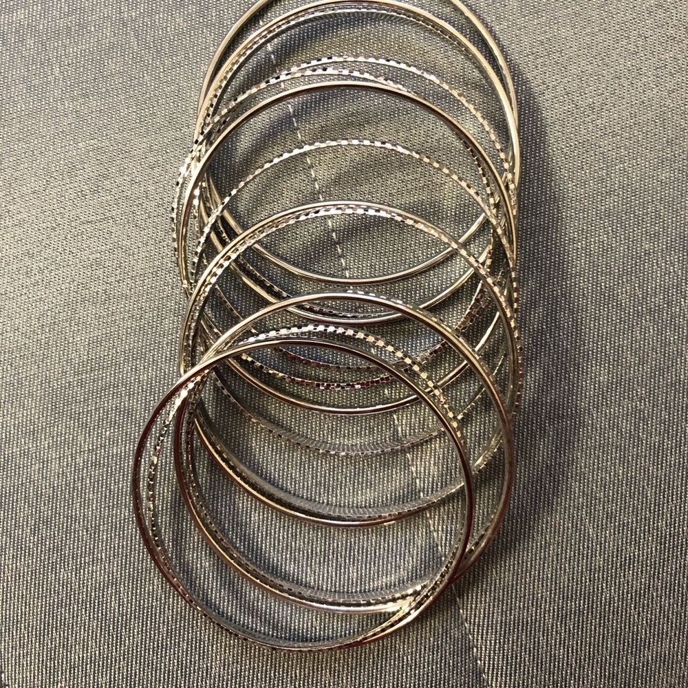 Silver bangles - Picture 2 of 2